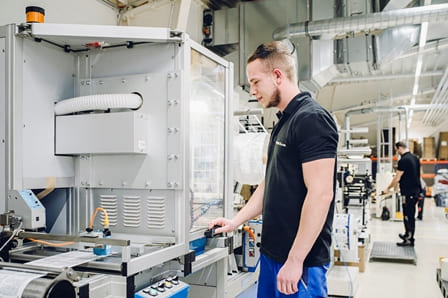 Mitarbeiter bei Druckerei Harder Mitarbeiter bei Druckerei Harder